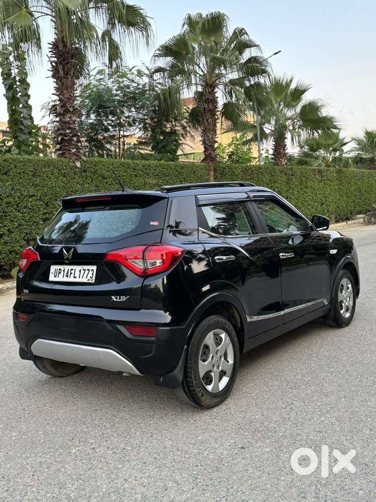 Mahindra Xuv300 W8, 2023, Petrol