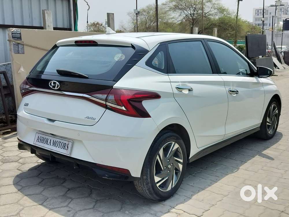 Hyundai I20 Asta (o) 1.2 Ivt, 2022, Petrol