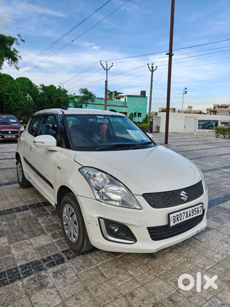 Maruti Suzuki Swift Vxi 1.2 Abs Bs-iv, 2017, Petrol