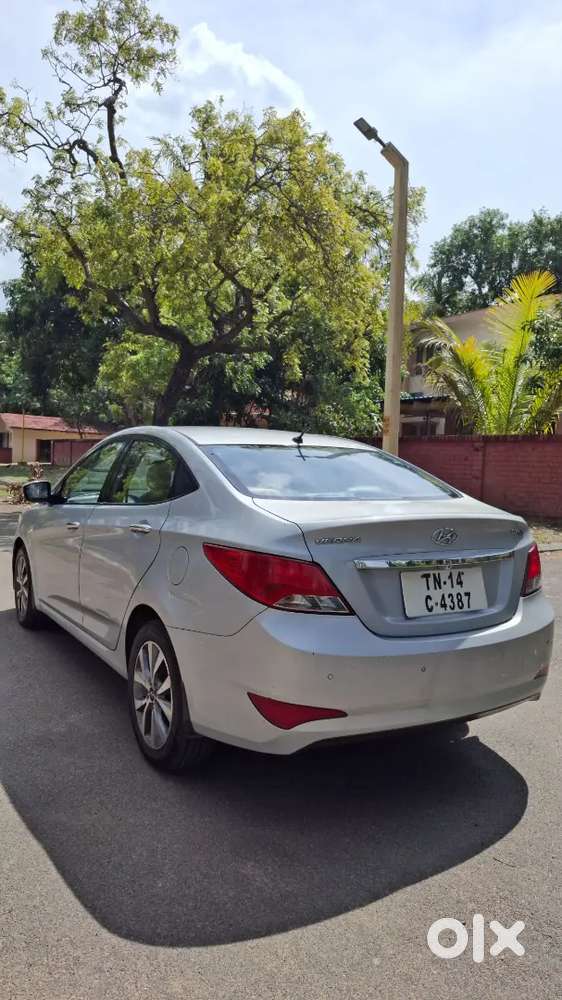 Urgent Sell ( Single Owner 2015 Model 88000 Km Driven Company Serives