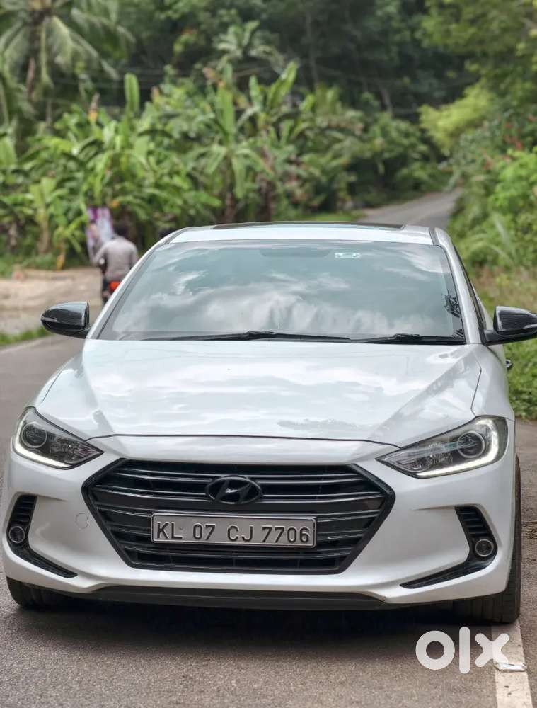 Hyundai Elantra Sx O Petrol Automatic