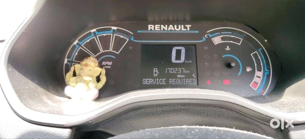 Renault Triber Rxz Petrol Mt 1.0 Ece 2020 Top Varient Model