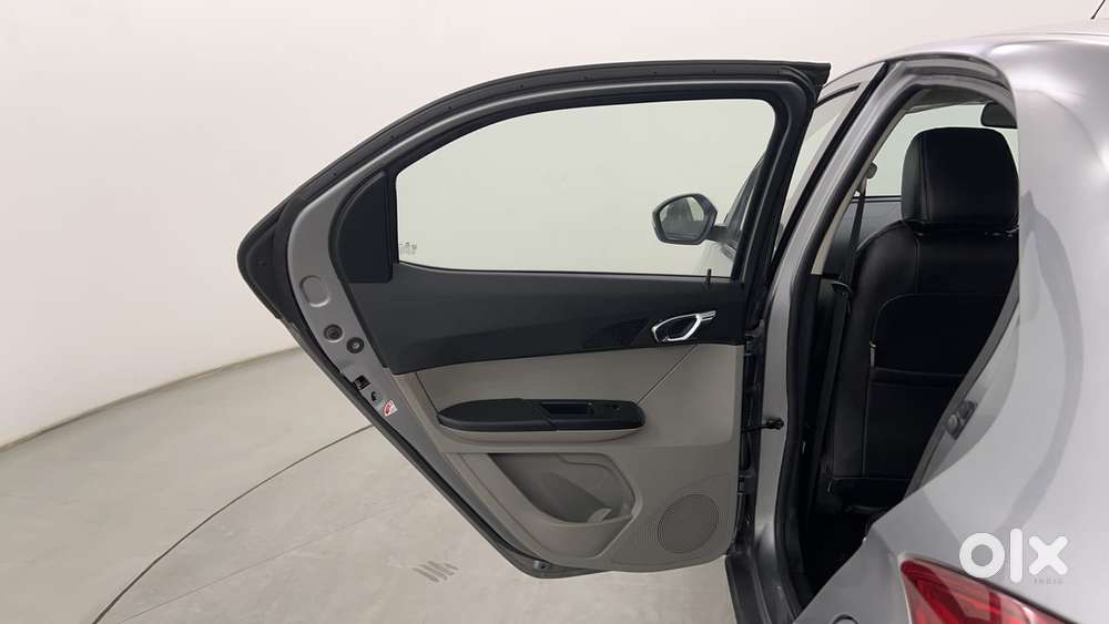 Tata Tiago 1.2 Revotron Xz Plus, 2018, Petrol