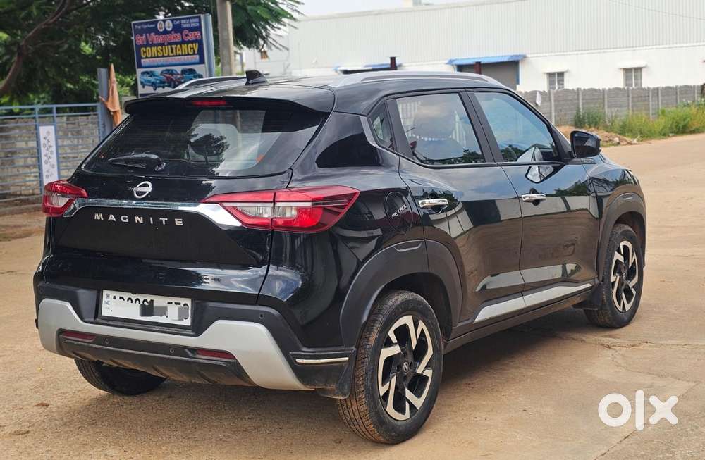 Nissan Magnite Kuro Edition 1.0 Turbo Petrol Cvt, 2023, Petrol