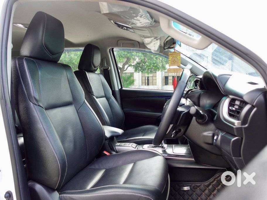 Toyota Fortuner 4x2 At 2.7 Petrol, 2024, Petrol