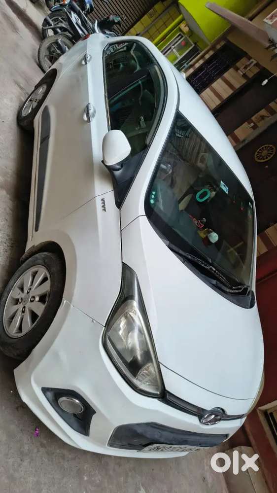 Hyundai Xcent 2014 Petrol Well Maintained