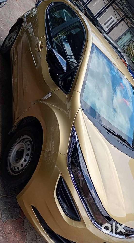 Tata Altroz 1.2 Xe, 2020, Petrol