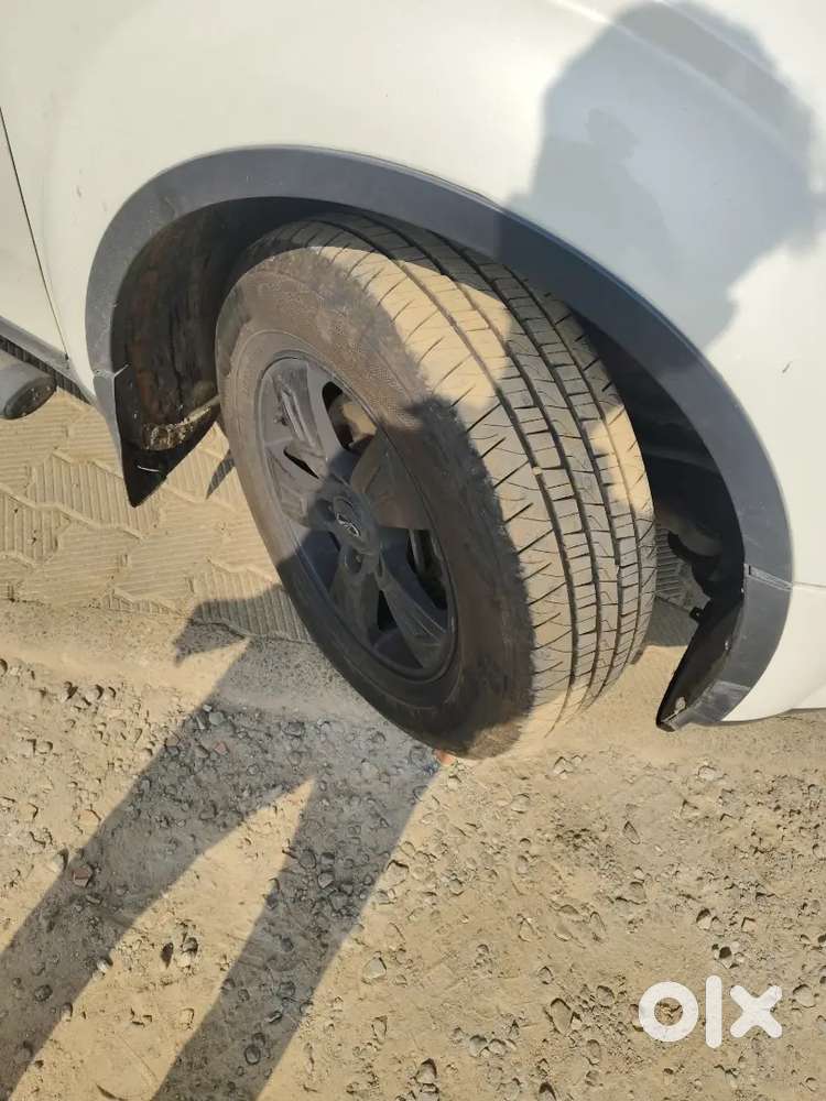 Mahindra Xuv400 2012 Diesel 165000 Km Driven