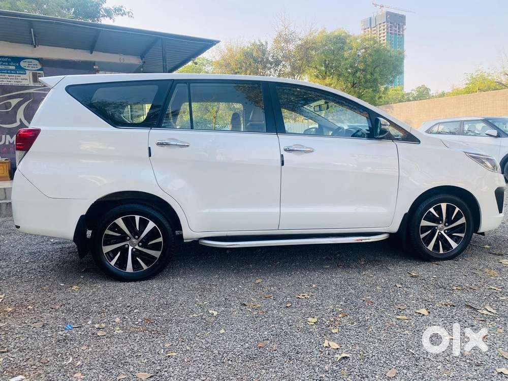 Toyota Innova Crysta 2.8z Automatic, 2021, Diesel