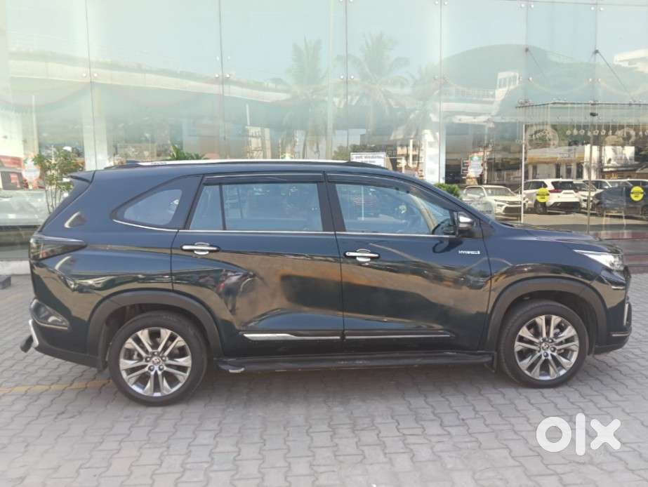 Toyota Innova Hycross 2.0 Zx (o) Hybrid 7 Str, 2024, Diesel