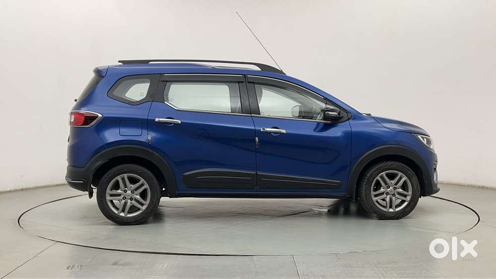 Renault Triber Rxz, 2022, Petrol