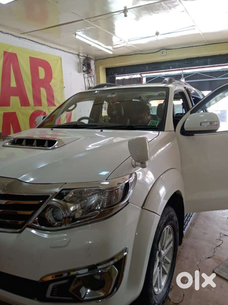 Toyota Fortuner (4x4) Diesel 2012