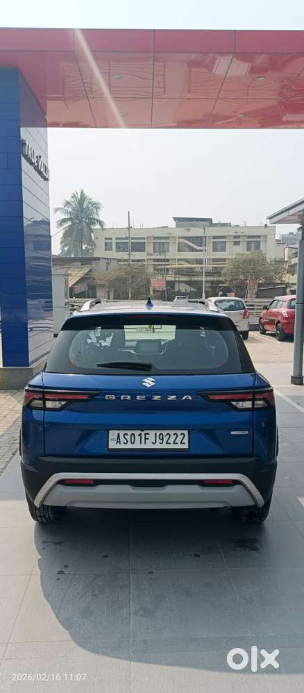 Maruti Suzuki Brezza 1.5 Zxi Smart Hybrid, 2022, Petrol
