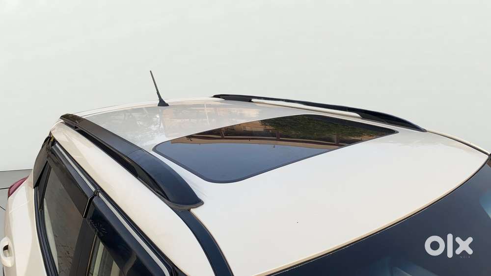 Mahindra Xuv300 W8 Option, 2022, Petrol