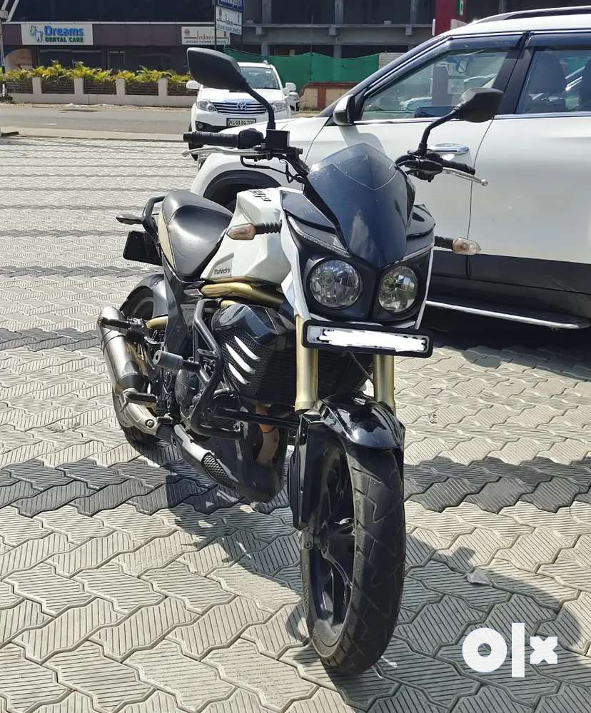 mahindra mojo olx