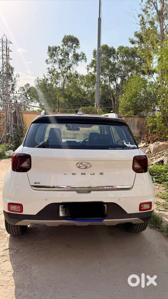 Hyundai Venue Diesel Well Maintained