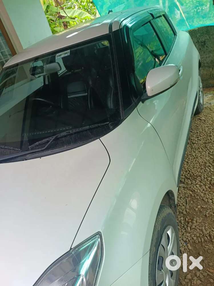 Maruti Suzuki Swift Vxi December 2023   40100 Km Driven