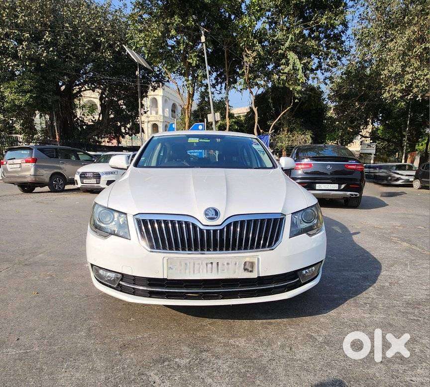 Skoda Superb 1.8 Elegance Tsi At, 2016, Petrol