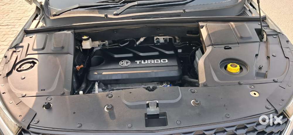 Mg Hector Plus Sharp Dct, 2022, Petrol