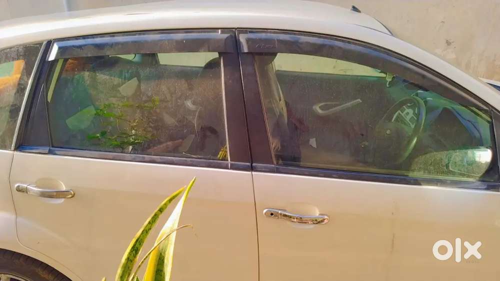 Ford Figo 2011 Petrol 75000 Km Driven