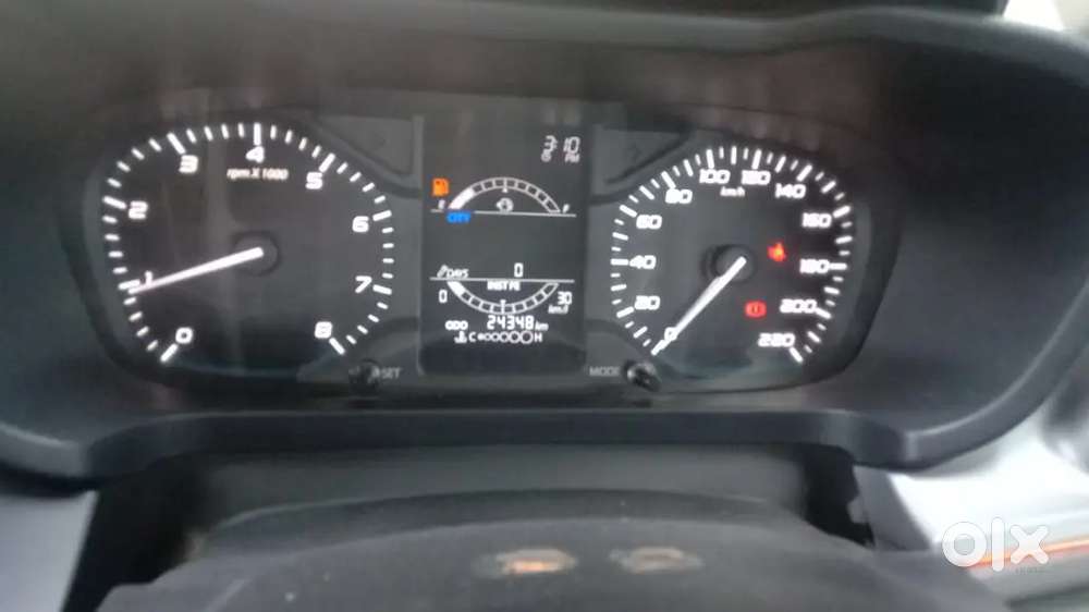 Tata Altroz 2021 Petrol 27000 Km Driven