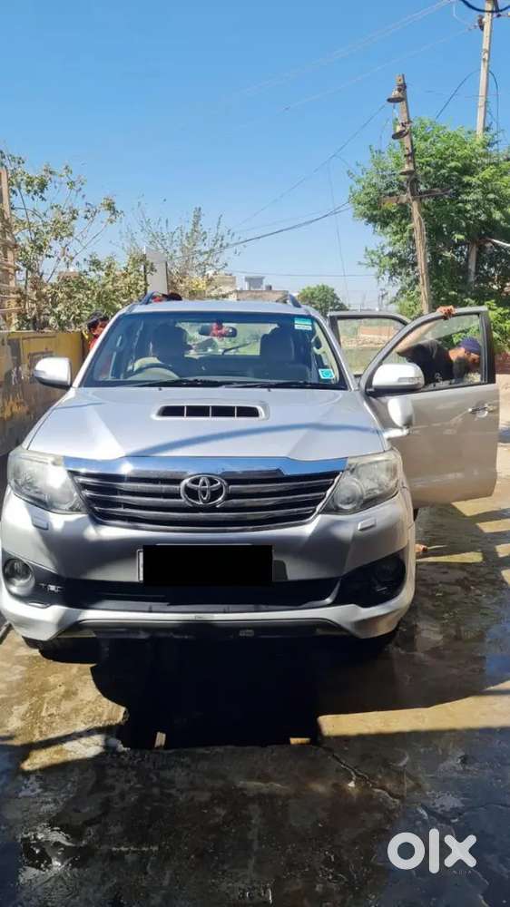 Toyota Fortuner 2013 Model 4×2