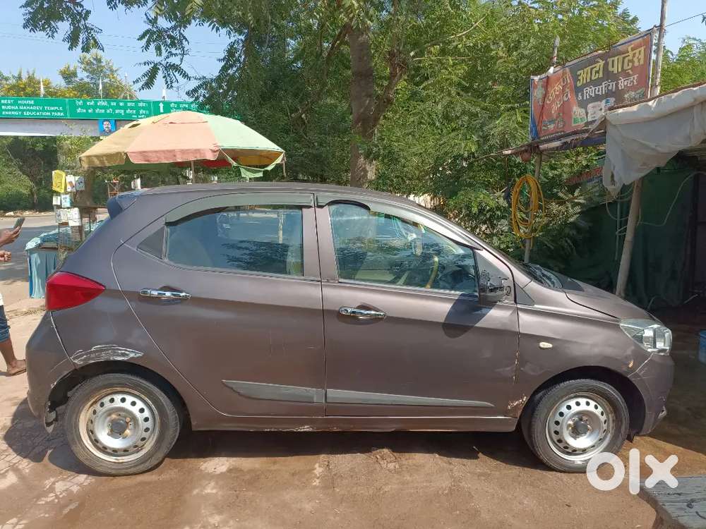 Tata Tiago Xm Petrol 2017