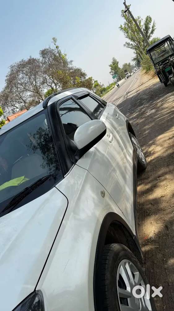 Maruti Brezza Vdi 2019