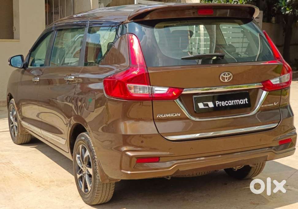 Toyota Rumion V At, 2023, Petrol