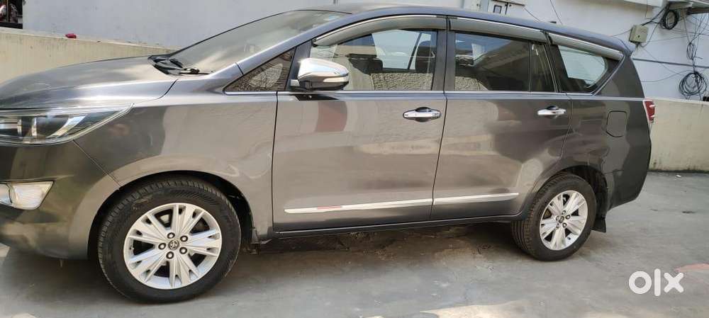 Toyota Innova Crysta