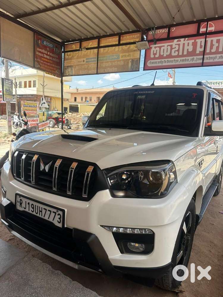 Mahindra Scorpio Classic 2023 Diesel Well Maintained