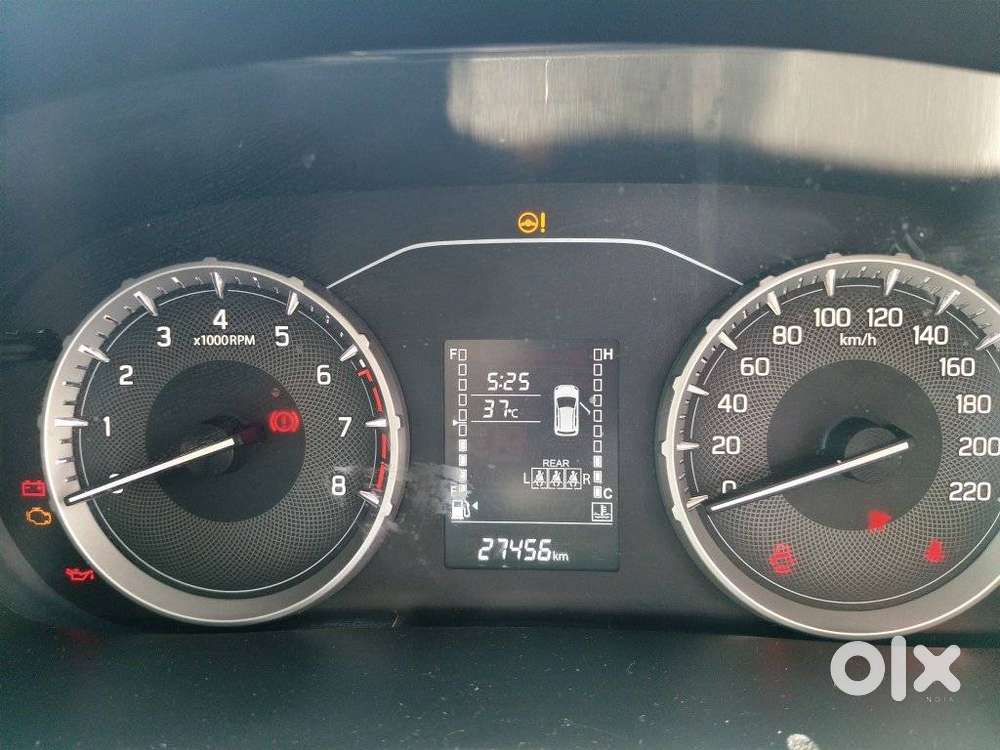 Maruti Suzuki Brezza 1.5 Vxi Smart Hybrid, 2024, Petrol