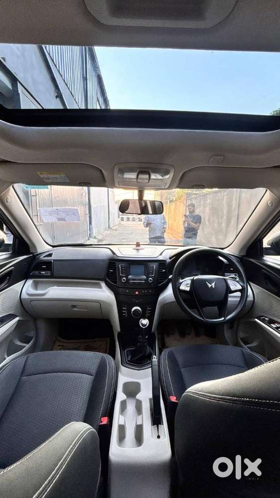 Mahindra Xuv300, 2023, Petrol