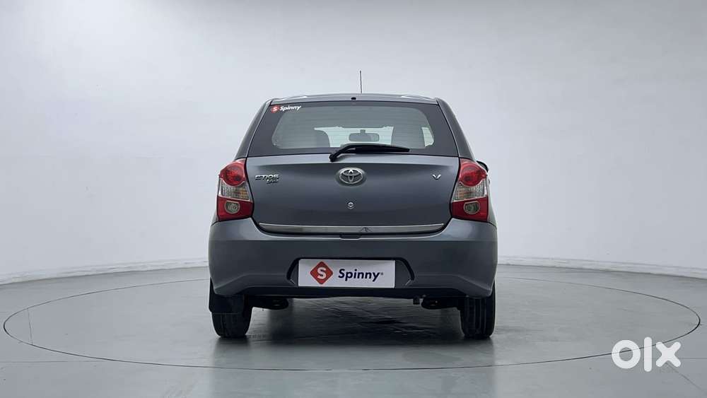 Toyota Etios Liva 2011-2012 V, 2017, Petrol