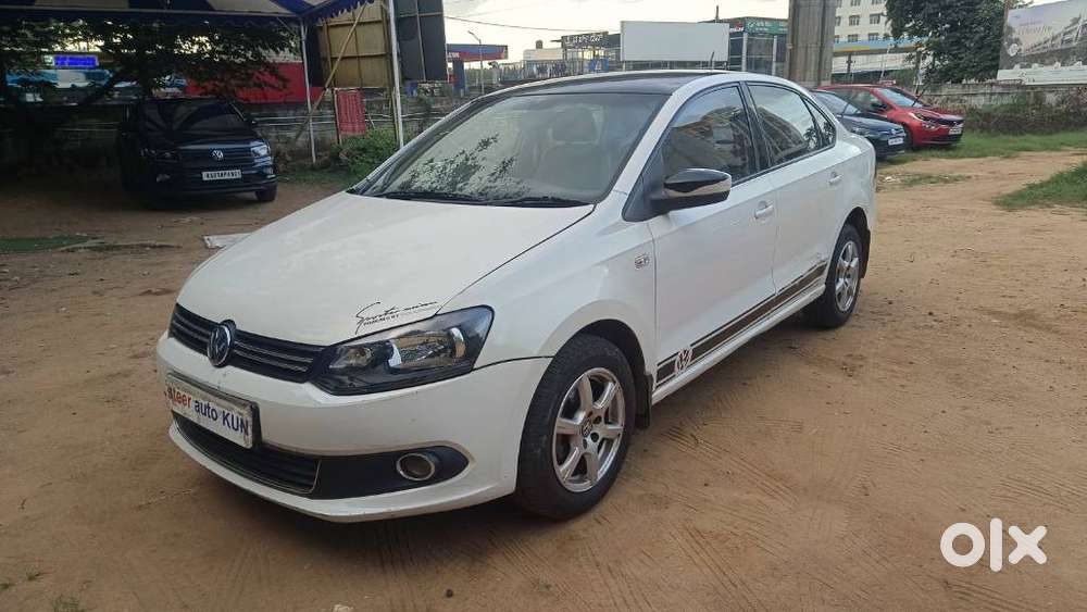 Volkswagen Vento Celeste 1.6 Highline, 2013, Diesel