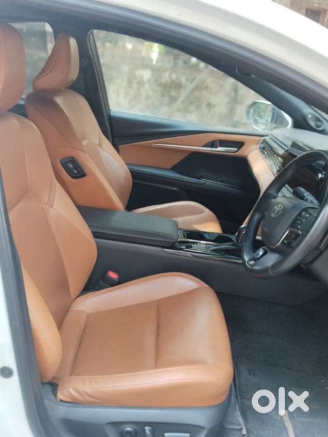 Toyota Camry Hybrid, 2025, Petrol