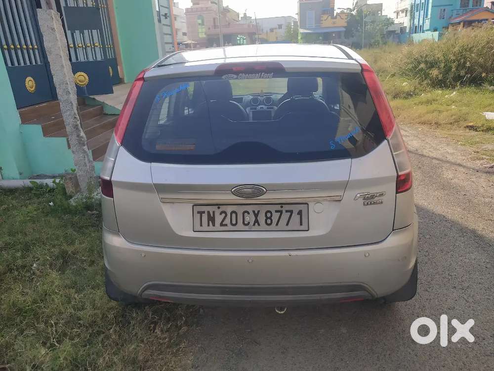 Ford Figo 2012 Diesel 105000 Km Driven