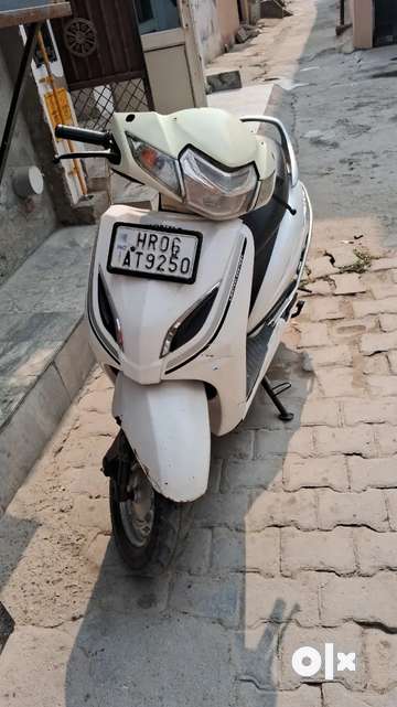 I want to sell my activa 5g in good condition Scooters 1787657212