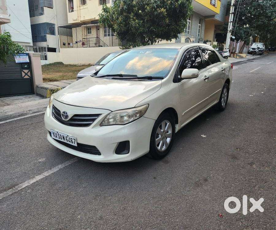 Toyota Corolla Altis 2010-2013 Aero D 4d J, 2012, Diesel