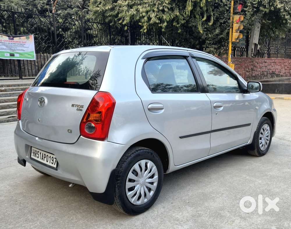 Toyota Etios, 2011, Petrol