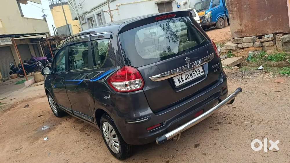 Maruti Suzuki Ertiga 2013 Diesel 135000 Km Driven