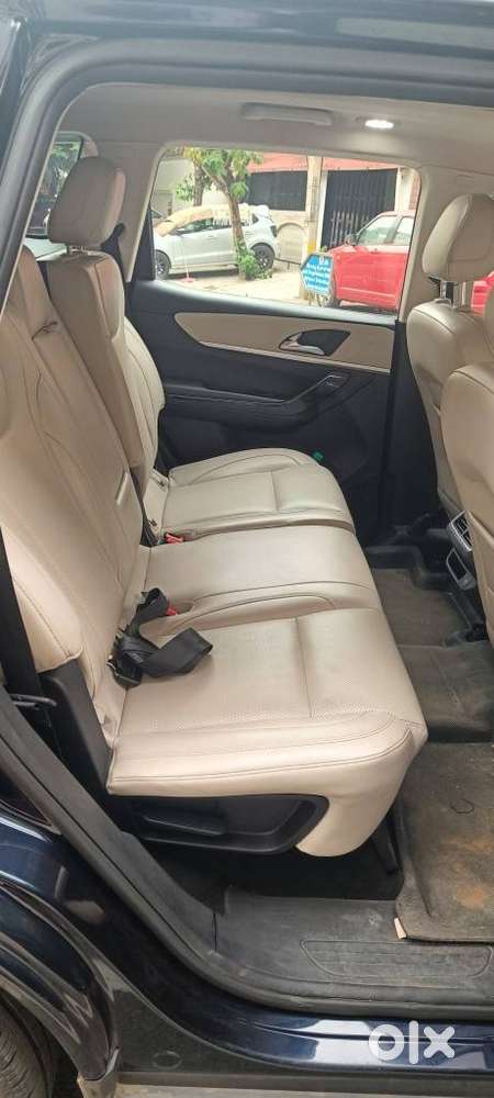 Mahindra Xuv700 2.2 Ax 7 Diesel At Str Awd, 2023, Diesel