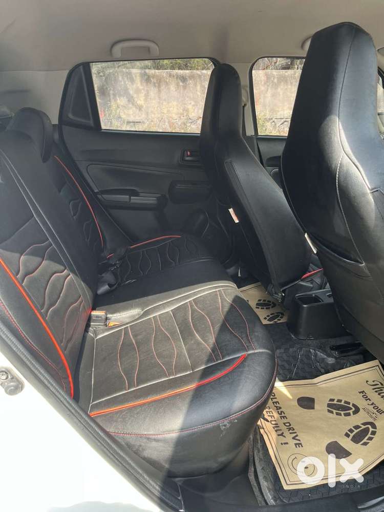 Maruti Suzuki Swift Lxi Optional-o, 2023, Petrol