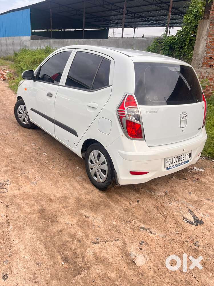 Hyundai I10 2011 Cng & Hybrids Good Condition