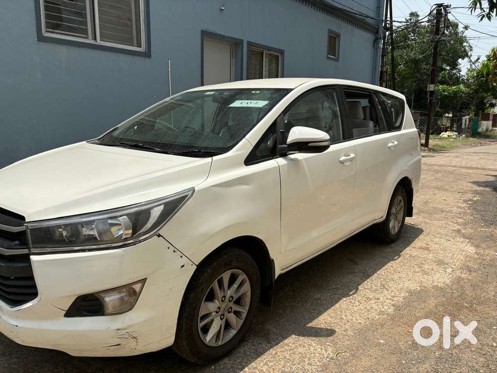 Toyota Innova Crysta 2.4 Vx Mt, 2016, Diesel