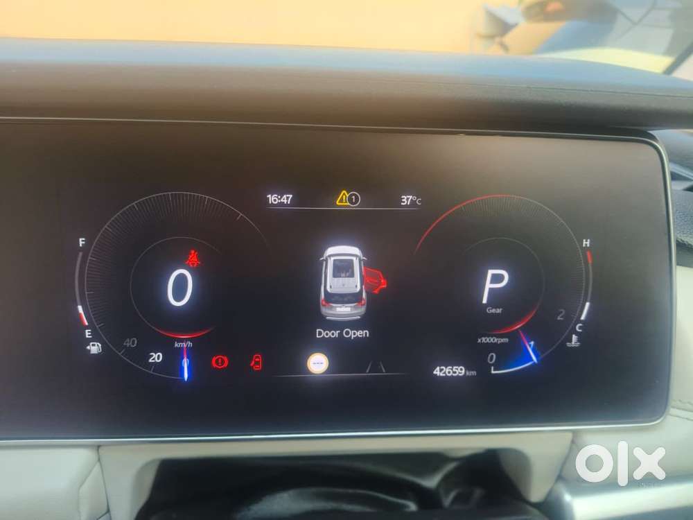 Mahindra Xuv700 2.2 Ax 7 Diesel At Luxury Pack Str, 2023, Diesel