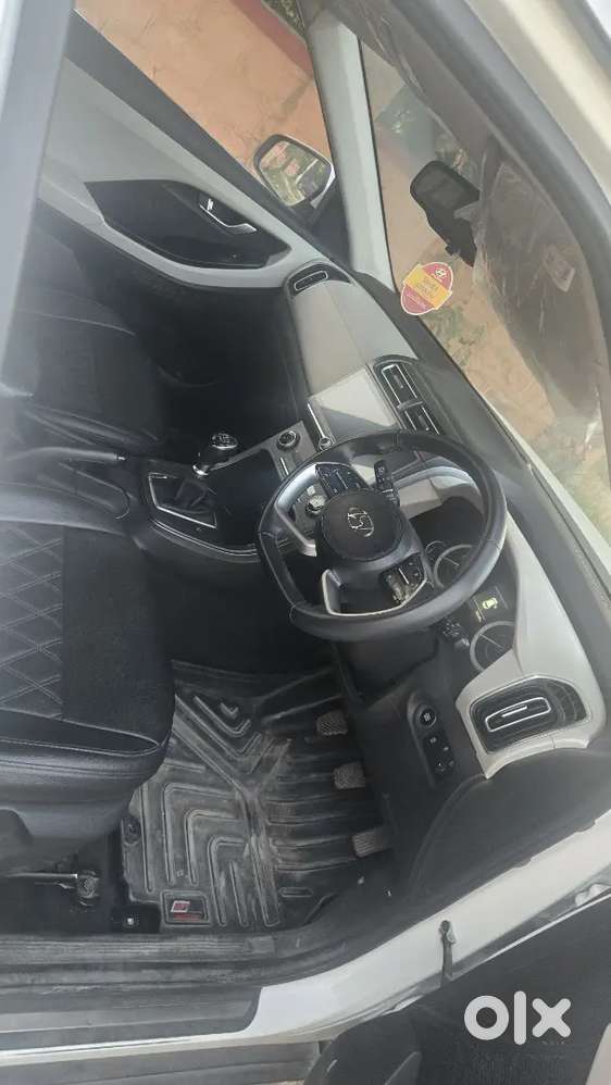 Hyundai Creta Petrol Manual 2023 Variant Sx(o)