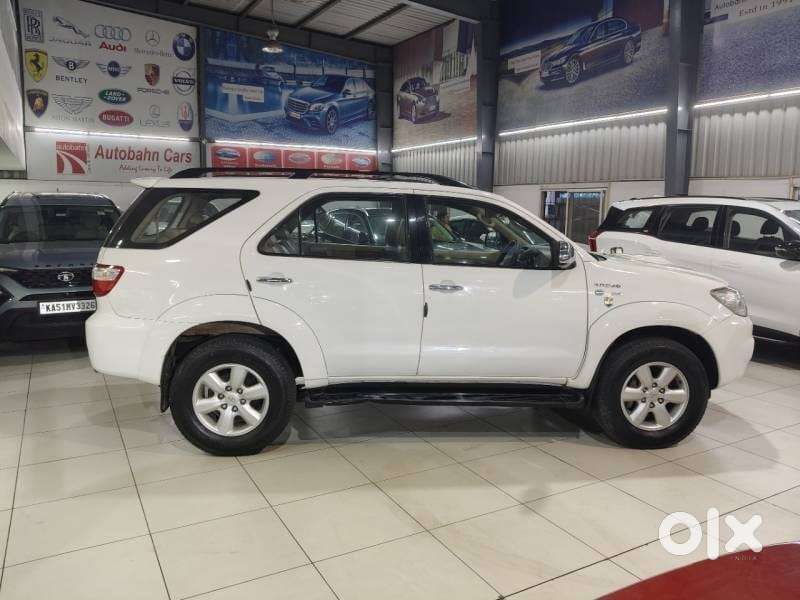 Toyota Fortuner 3.0 Ltd, 2011, Diesel