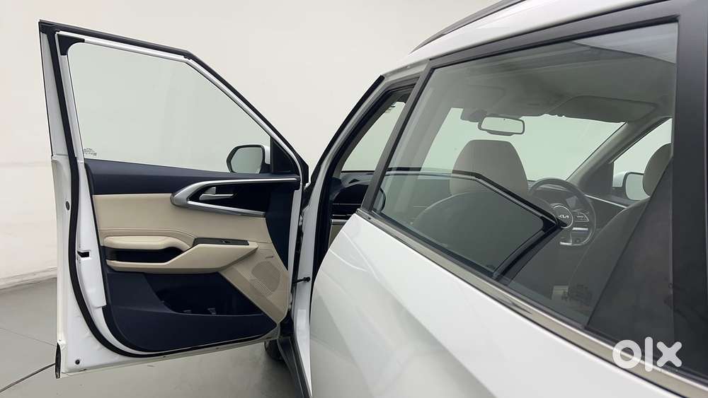 Kia Carens 1.5 Luxury Plus Diesel At 7 Str, 2023, Diesel