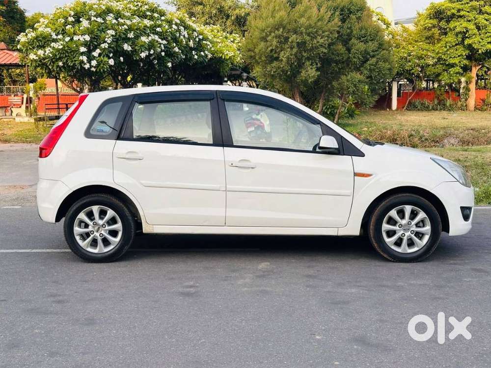 Ford Figo Diesel Titanium, 2011, Diesel